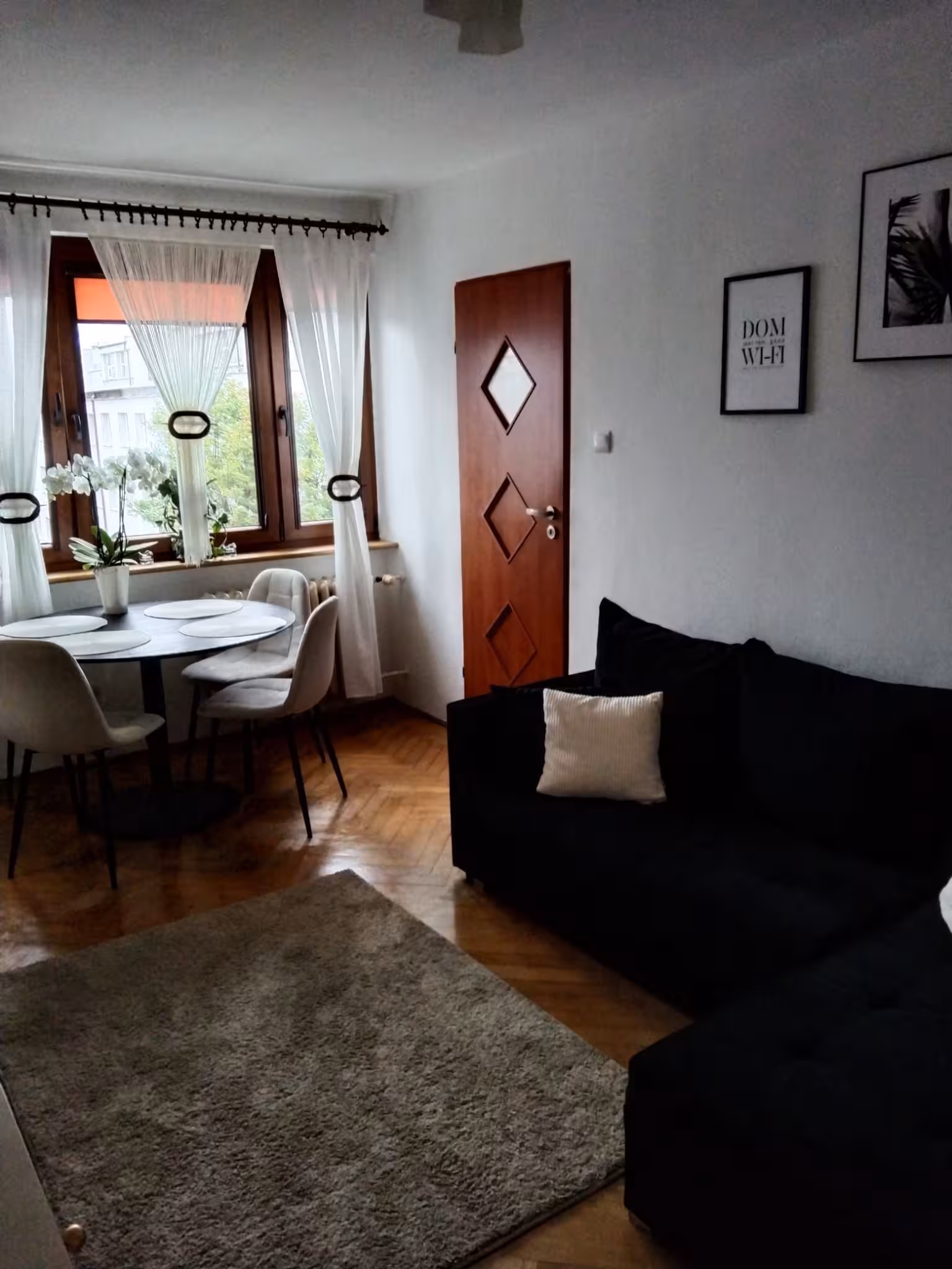 Montaż mebli w sypialni - realizacja SkładaMy